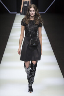 Emporio Armani Fall 2018 Ready-to-Wear , Emporio Armani осень зима 2018 , Fashion show , неделя моды в Милане , MFW , Mainstyles